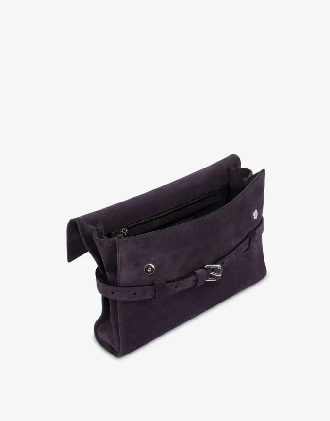 Moschino Tie Me Clutch: Ekskluzywny produkt dostępny online