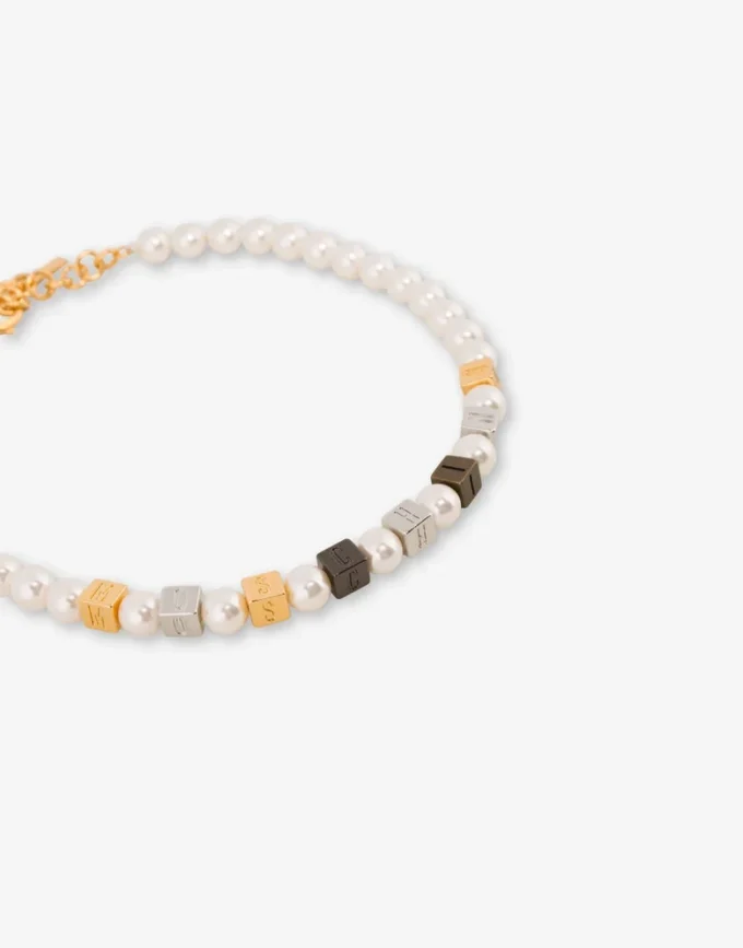 Naszyjnik typu choker z perłami