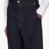 Niebieskie spodnie jeansowe Naszywka z wieńcem laurowym Niebieskie spodnie jeansowe Naszywka z wieńcem laurowym