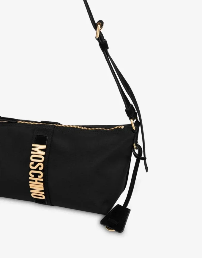 Nylonowa torba typu hobo Nylonowa torba typu hobo