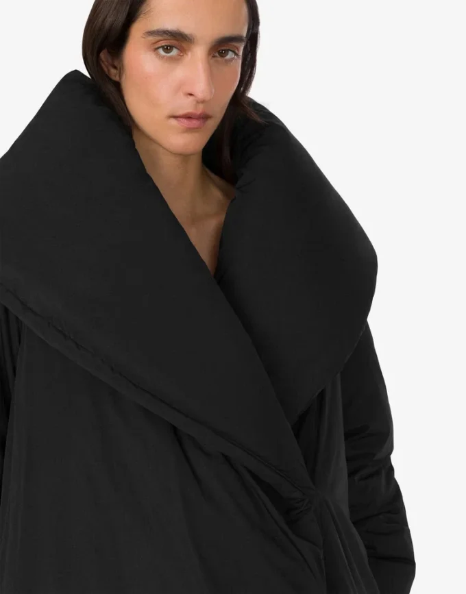 Oversize’owa kurtka puchowa z technicznego materiału