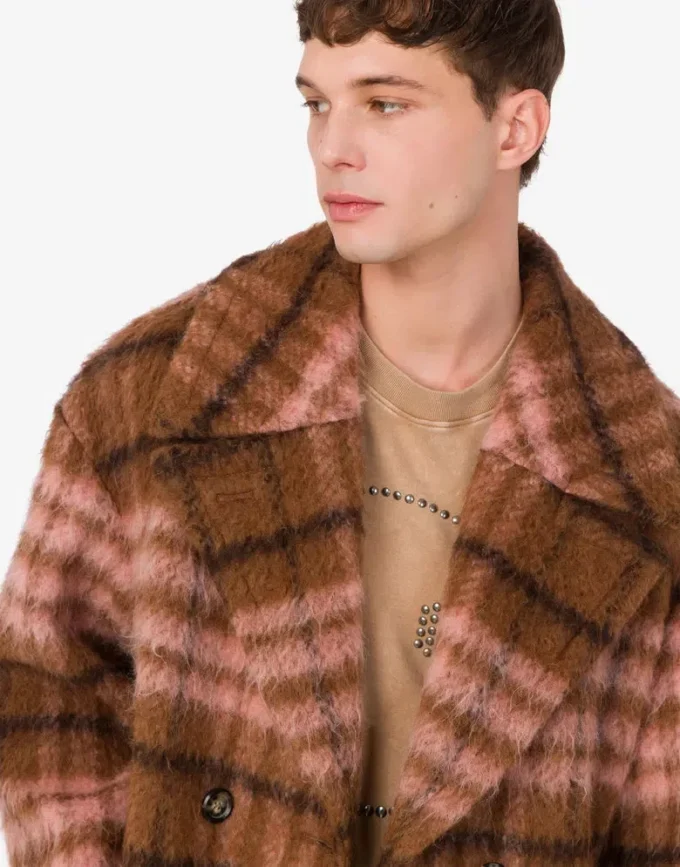 Oversize’owy płaszcz z miękkiego materiału
