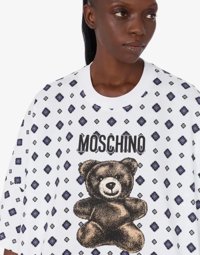 Sukienka Moschino Teddy Bear z dzianiny z bawełny organicznej Sukienka Moschino Teddy Bear z dzianiny z bawełny organicznej